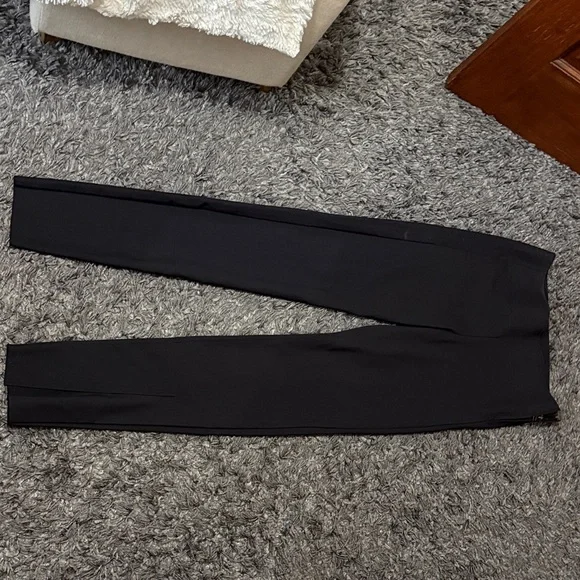 Interstellar Tight - Picture 2 of 5